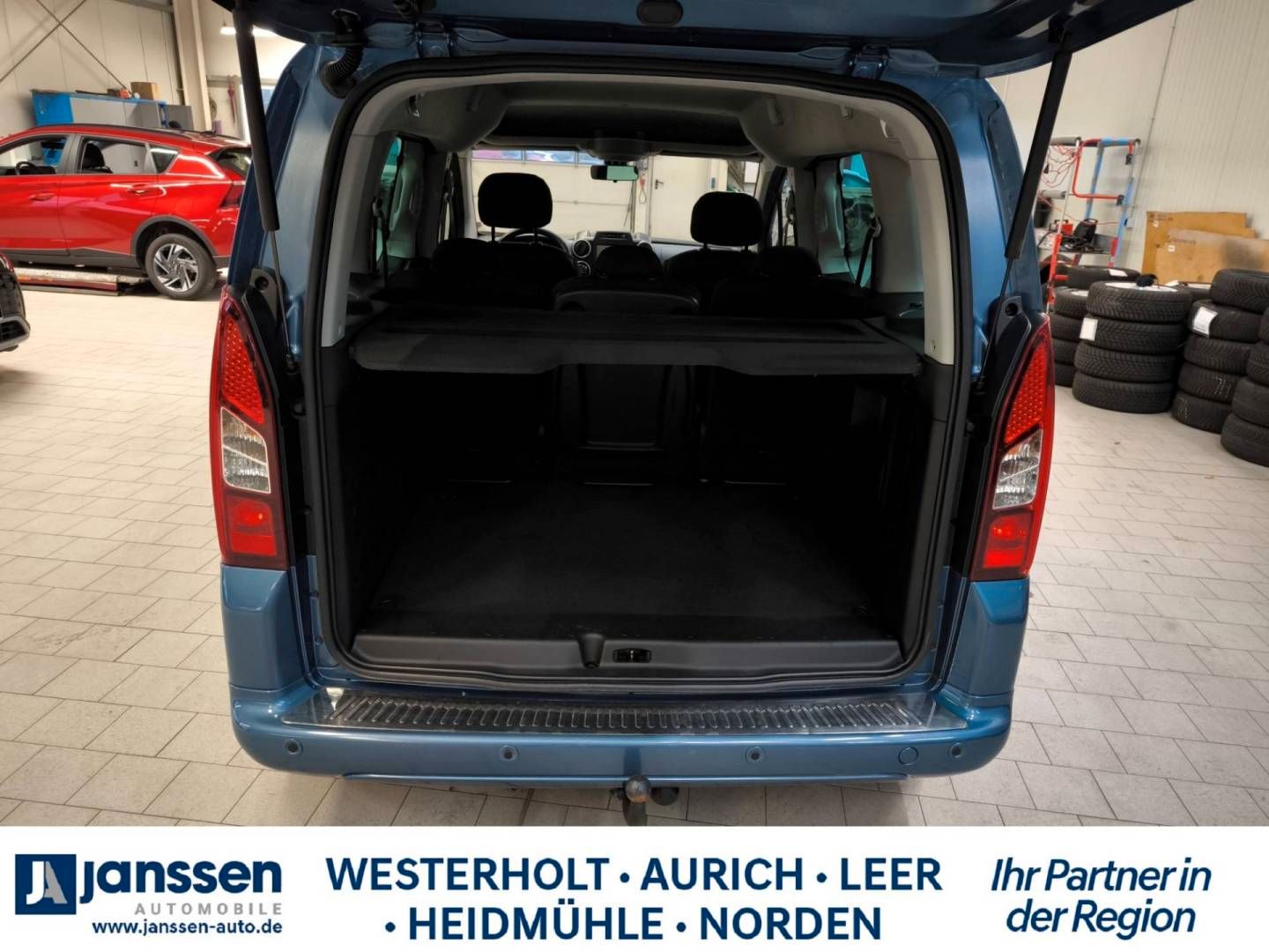 Fahrzeugabbildung Citroën Berlingo Multispace BlueHDi SELECTION