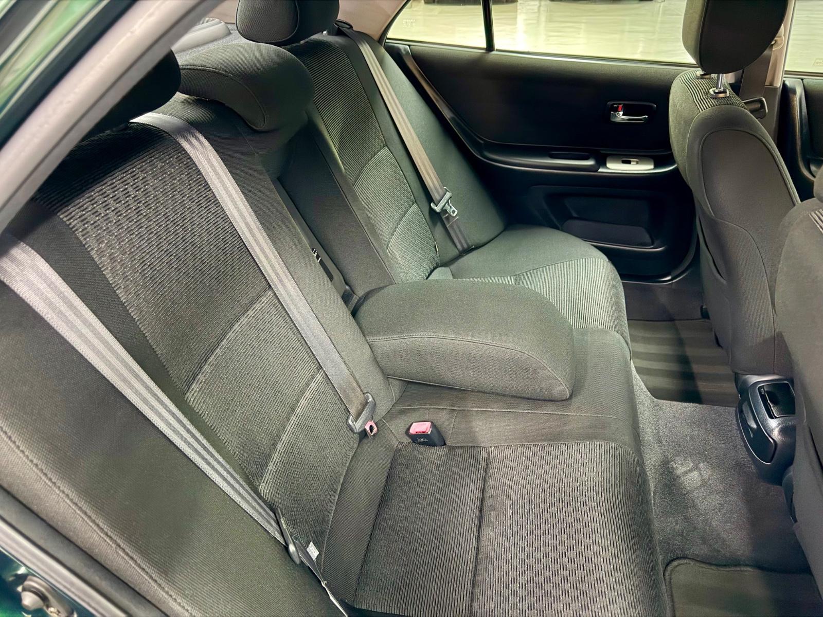 LEXUS IS 300 213 ch BVA 6 cylindres en ligne - 192400 km