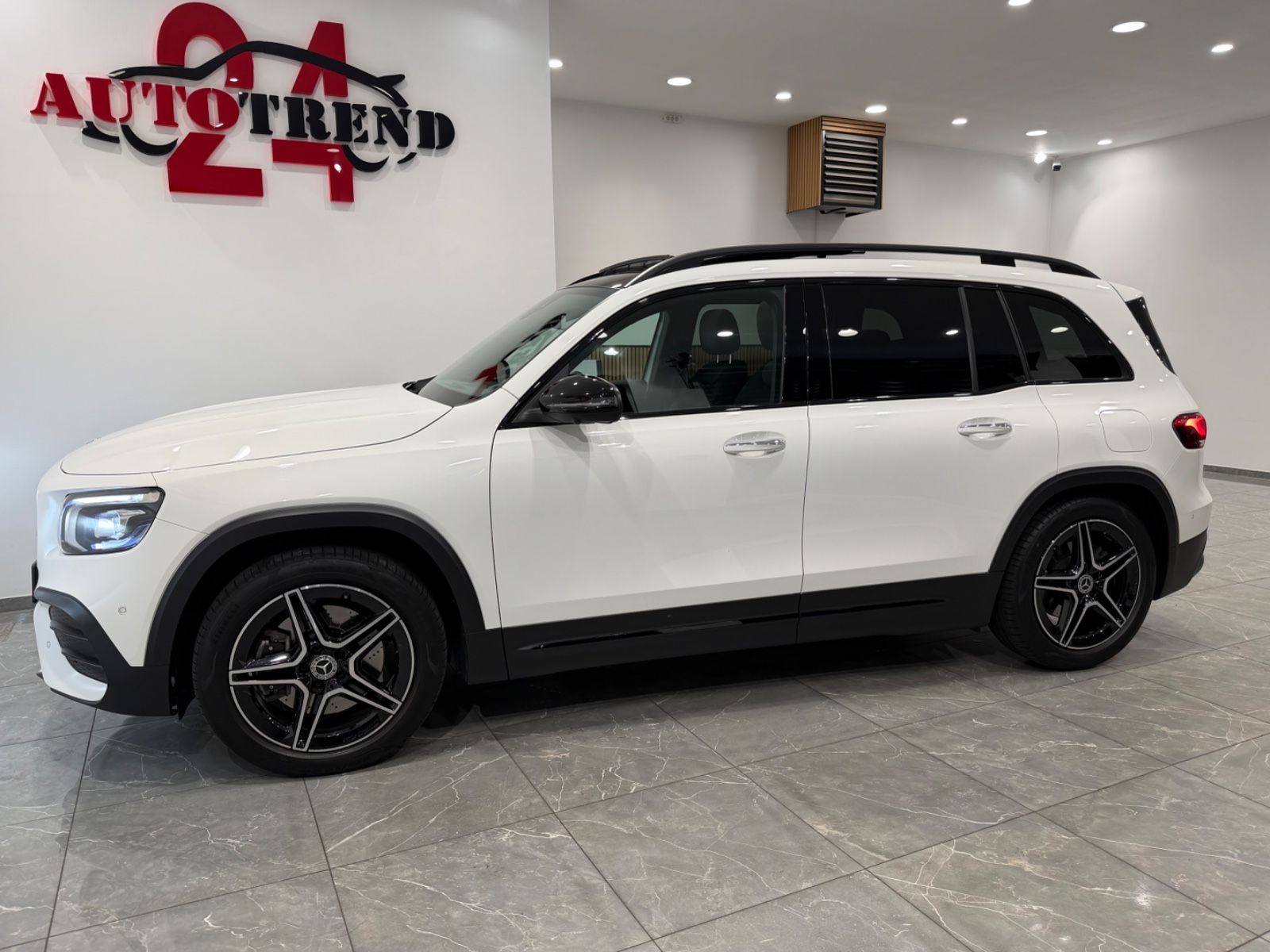 Mercedes-Benz GLB 250 4Matic AMG-LINE NIGHT-PAKET PANO °360 foto 9