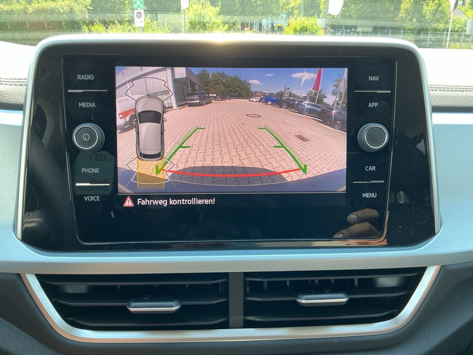Volkswagen T-Roc - Bild 18