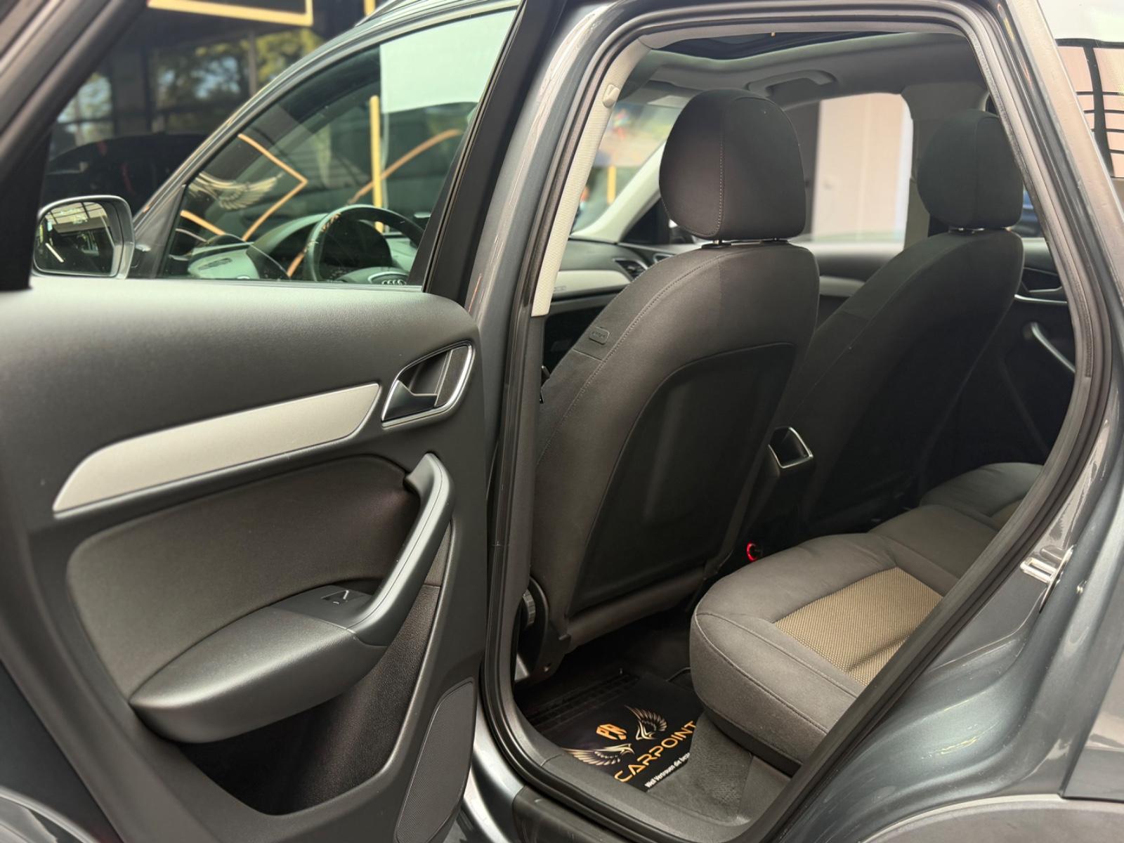 Audi Q3 2.0 TDI quattro/Xenon/Navi/BT/SHZ/PANO