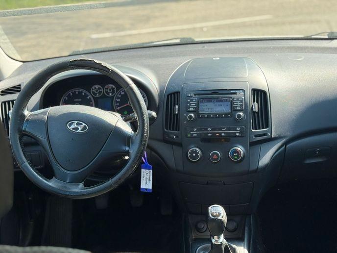 Hyundai i30 2010 — photo 10