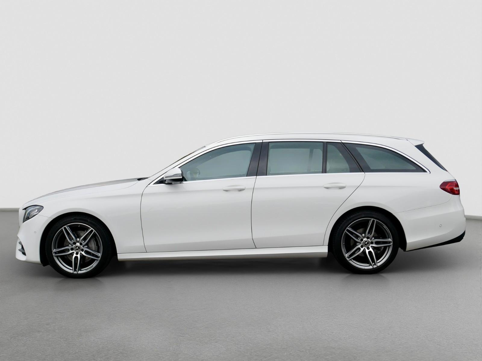 Mercedes-Benz E 220d AMG Line 4Matic+AHK+LED+S-HEFT