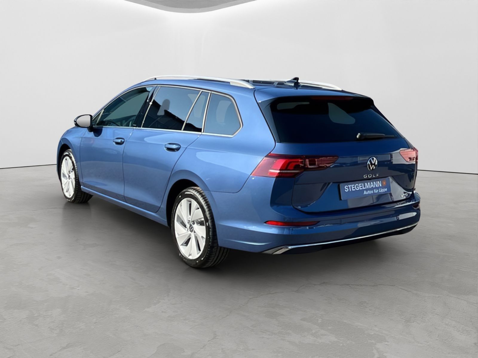 Volkswagen Golf VIII Variant 1.5 eTSI DSG Style AHK Head-U foto 4