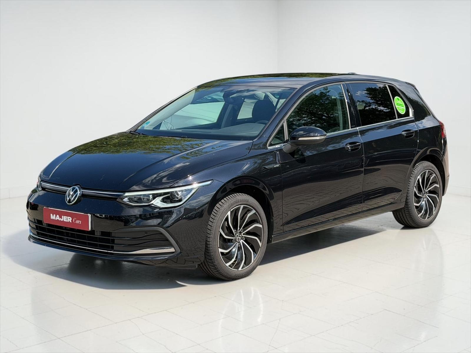 Volkswagen Golf VIII Style LIMO*MASSAGE*CARPLAY*SHZ*PDC