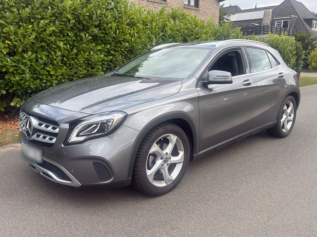 Image of Mercedes-Benz GLA 180