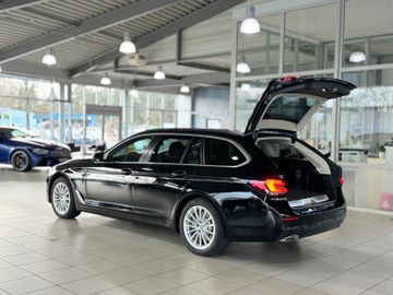 Fahrzeugabbildung BMW 530e xDr Tuor AHK Pano ACC HUD D/K Laserlicht