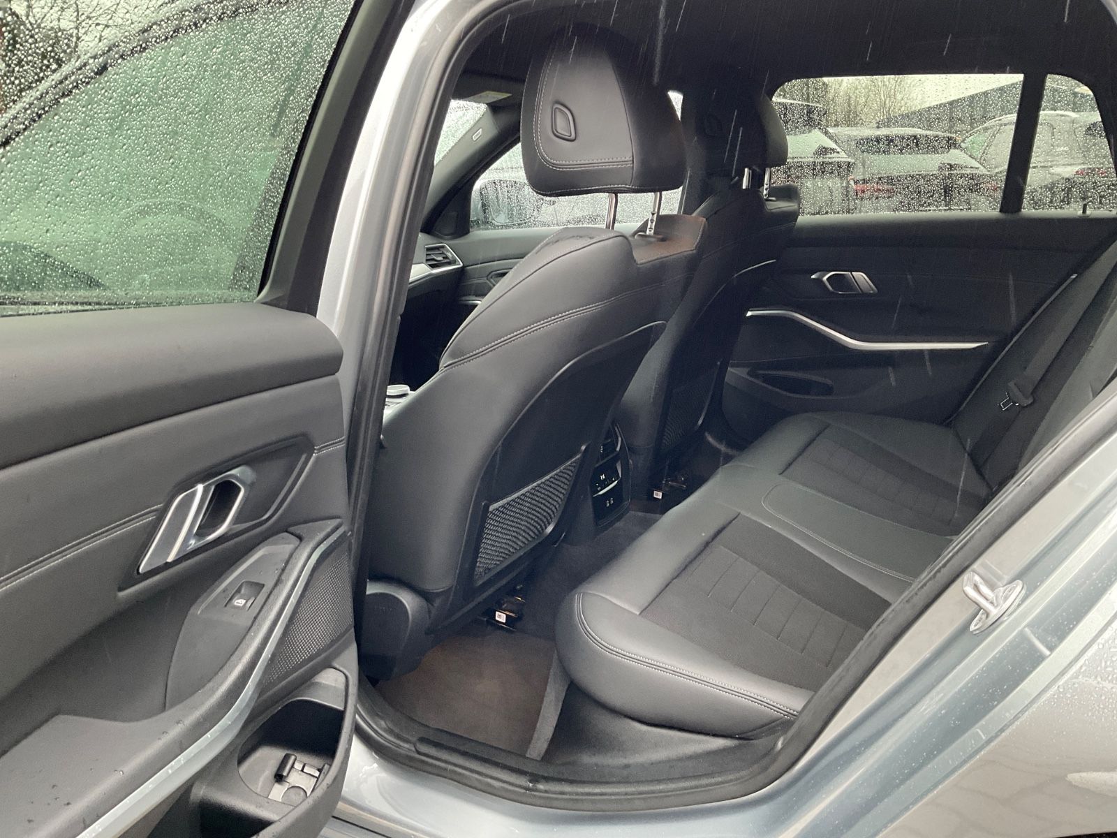 Fahrzeugabbildung BMW 318d Touring,Carplay,Keyless,Ambiente,Sitzheizun