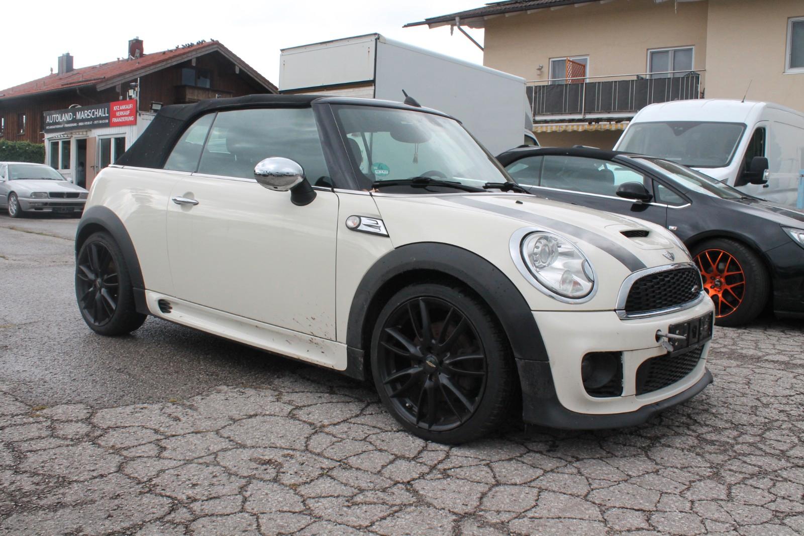 MINI Cooper S 1.6 PDC KLIMATR NAVI ALU SHZ