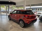 Hyundai i20 Active blue Style - Hyundai i20: Active Style