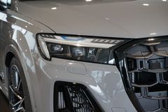 AUDI SQ7 TFSI | Pano | Carbon | HuD | B&O | Nardograu AUDI SQ7 TFSI | Pano | Carbon | HuD | B&O | Nardograu