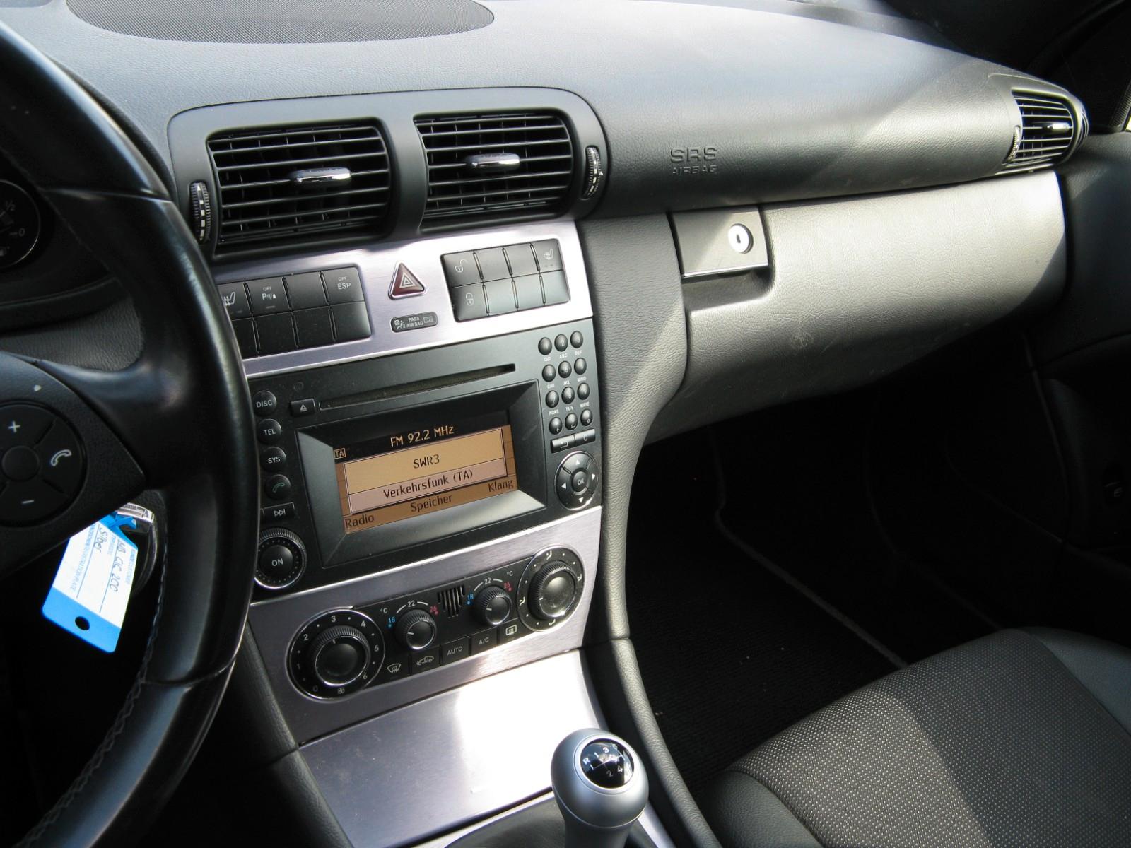 Mercedes-Benz CLC 200 Coupe,,Klima,,SHZ,,PDC..123-Km,,TÜV-Neu!