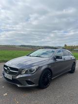 Mercedes-Benz CLA 220 Shooting Brake CLA 220 CDI DCT Urban... - gebrauchte Mercedes-Benz CLA 220 Shooting Brake aus dem Jahr 2015