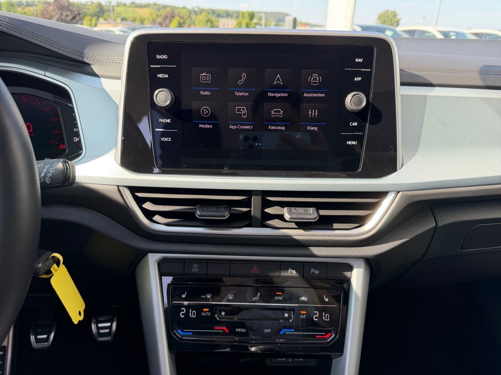 Volkswagen T-Roc - Bild 13