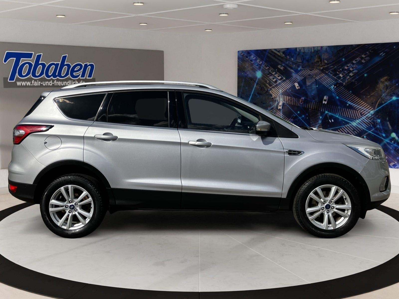 Ford Kuga 1.5 EcoBoost Cool&Connect 4x2 NAVI+XENON+PD