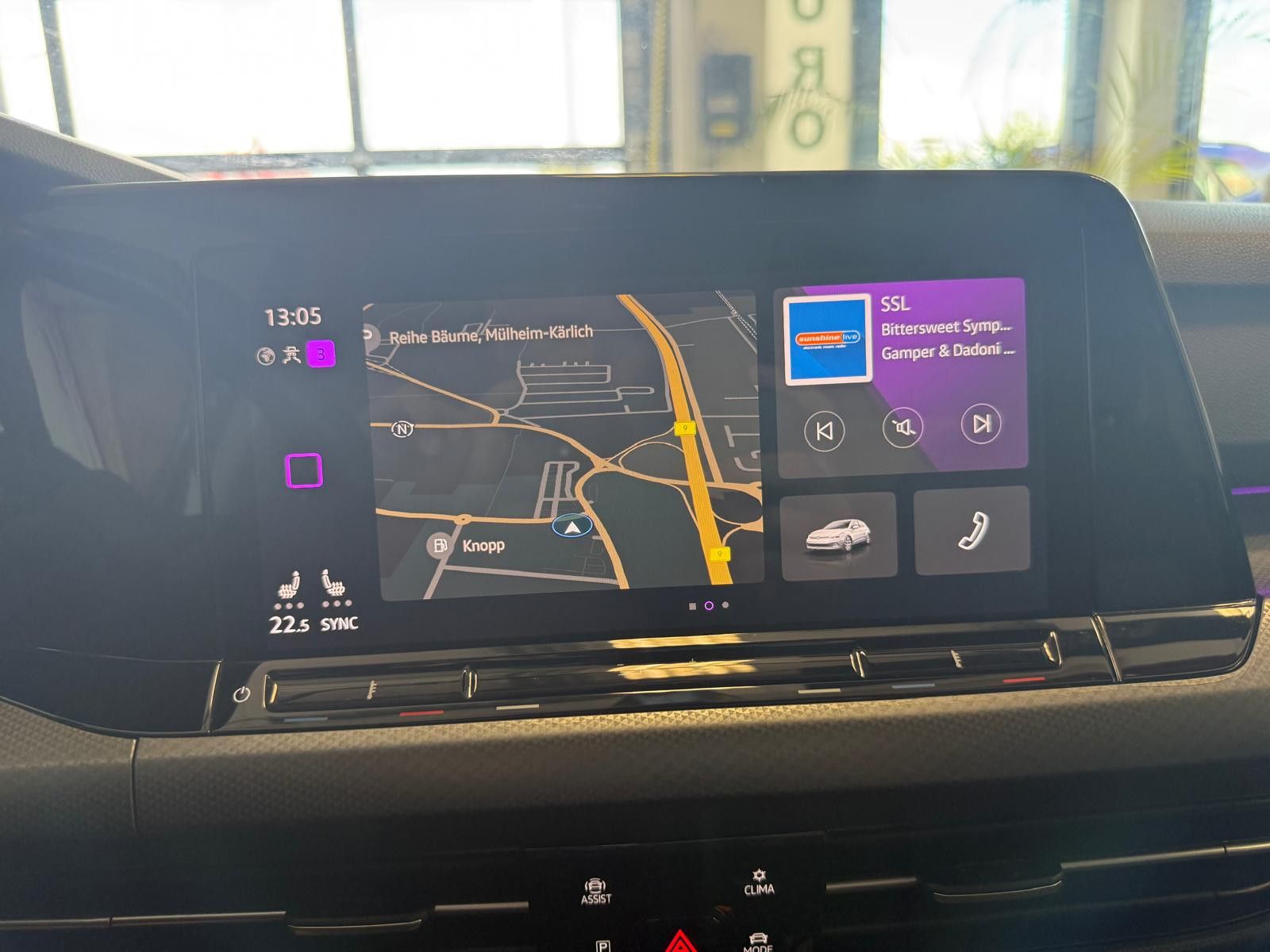 Fahrzeugabbildung Volkswagen Golf VIII Lim. Active/AHK/SCHECKHEFT/NAVI/KAMERA