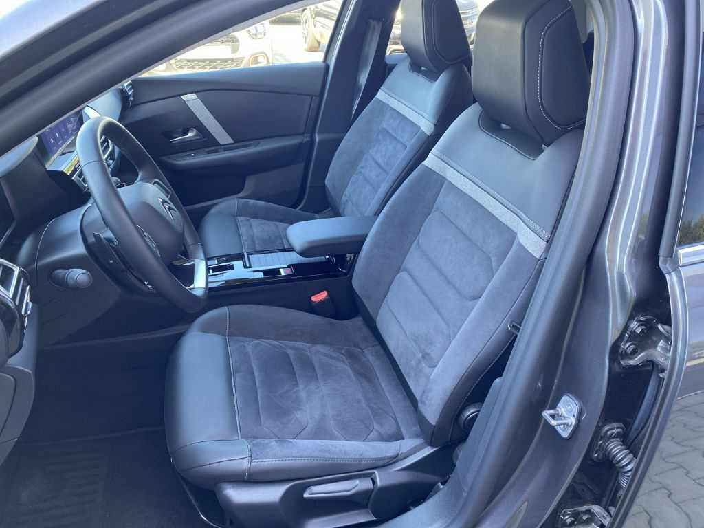 Fahrzeugabbildung Citroën C4 PureTech 130 Stop&Start EAT8 MAX *Alcantara*