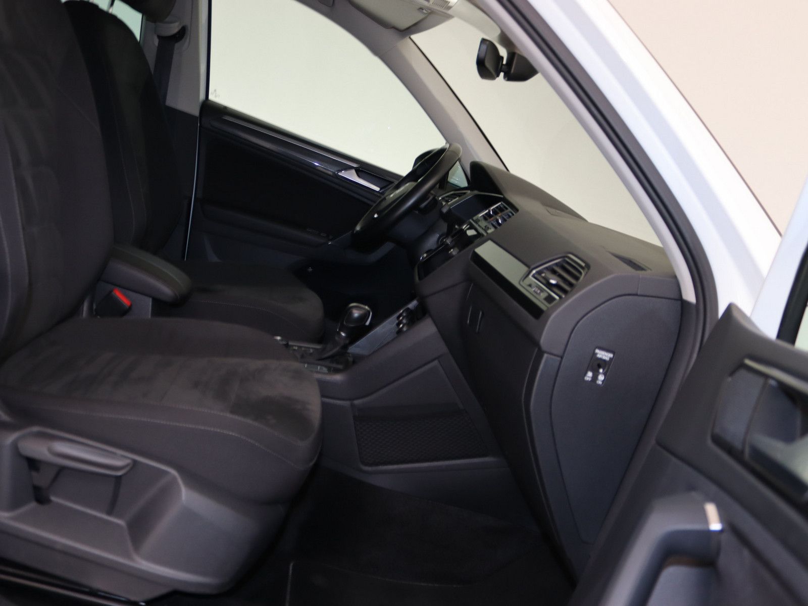 Volkswagen Tiguan 2.0 TSI BMT Highline 4Motion LED AID ACC foto 11