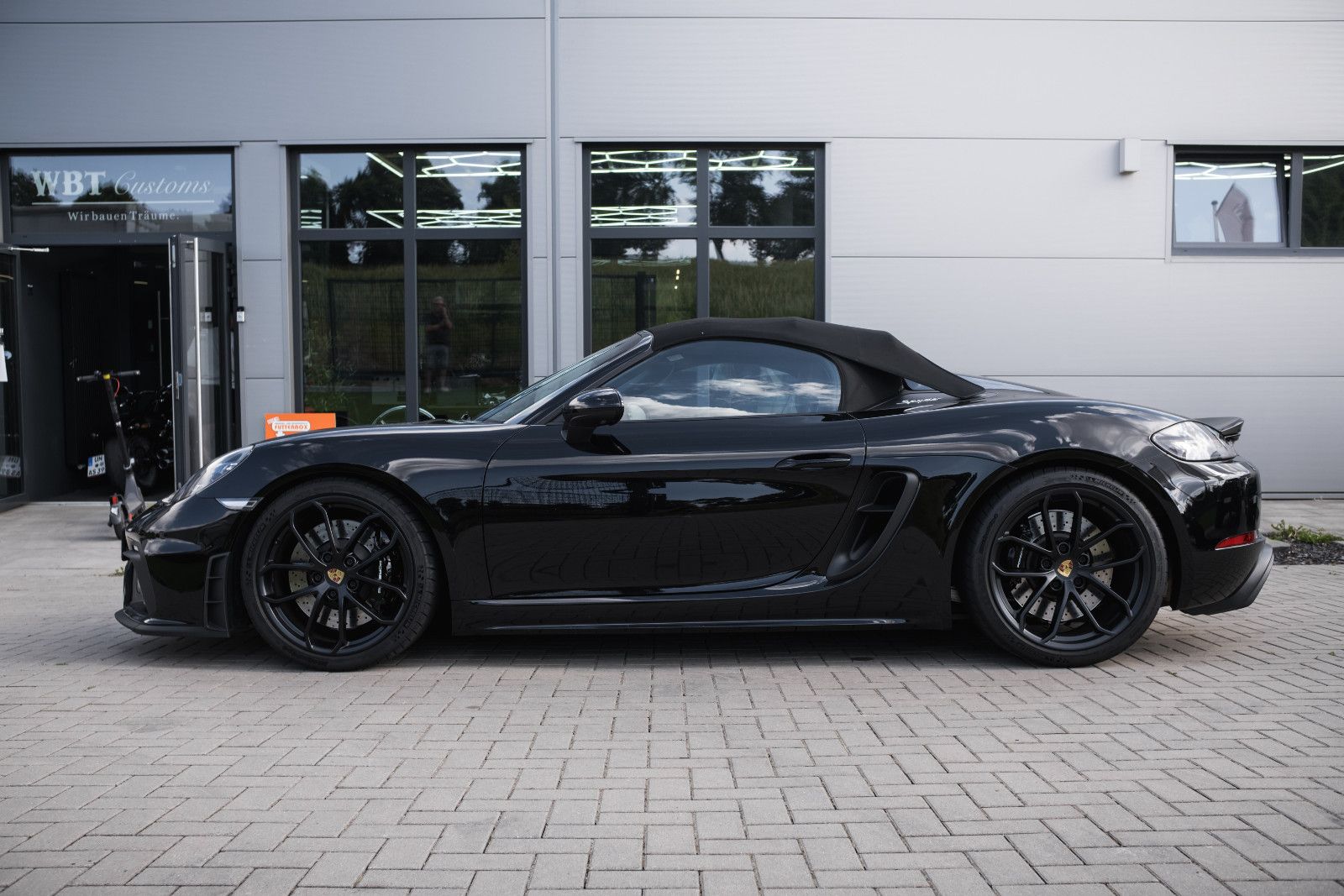 Fahrzeugabbildung Porsche Boxster 718 Spyder-BOSE -Sound-Approved-1. Hand