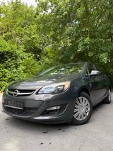 Opel Astra J Sports Tourer Active/PDC/SHZ/TÜV NEU/AC - gebrauchte Opel Astra aus dem Jahr 2013