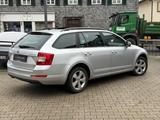 Skoda Octavia Combi Elegance 4x4*PANO*Temp.*Kamera* - Skoda Octavia: Kombi, Elegance