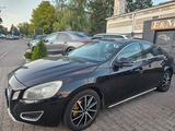 Volvo S60 Lim. Summum*NAVI*LEDER*KAMERA*ACC*PDC*SHZ*XE - Volvo S60: Summum