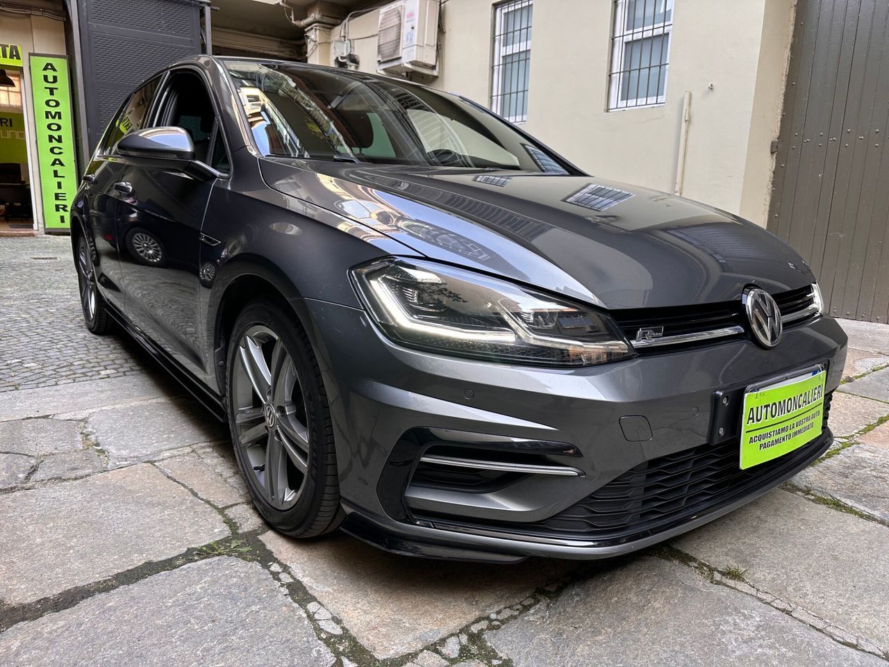 Volkswagen VW Golf 1.0 TSI * R-LINE *