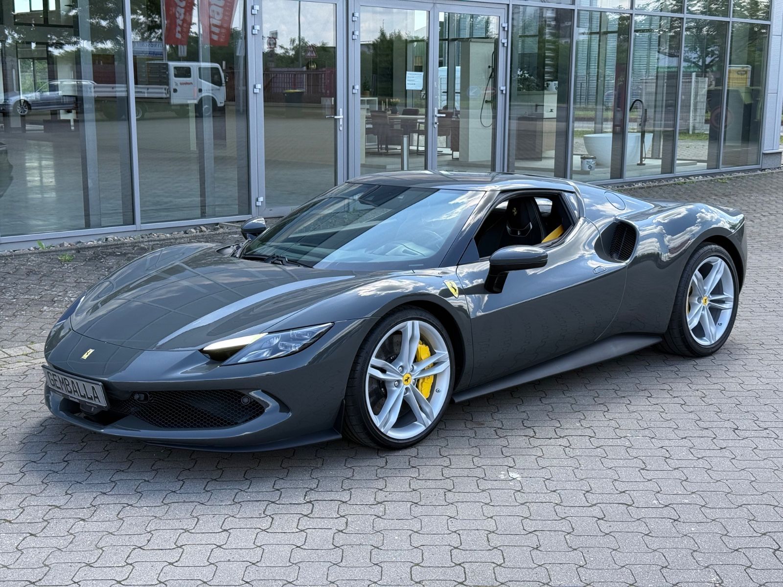 FERRARI 296 GTB