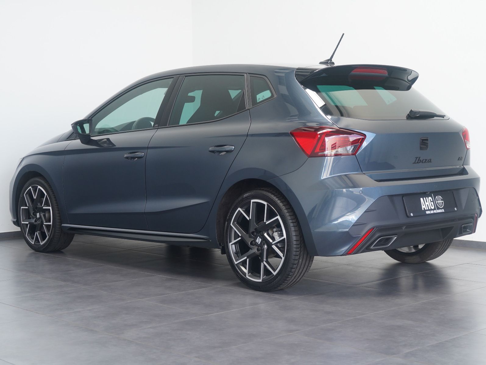 Fahrzeugabbildung SEAT Ibiza 1.0 TSI 85 kW FR Black Edition