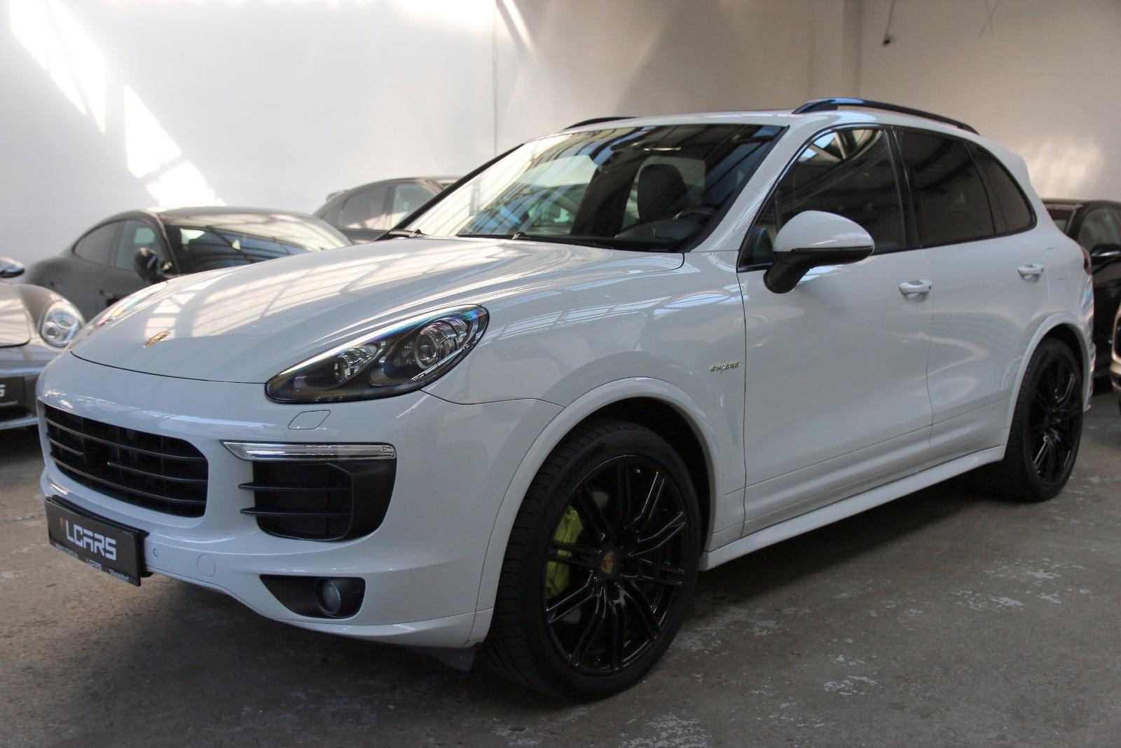 Porsche Cayenne S E-Hybrid SportDesign Pano ACC Bose 21"
