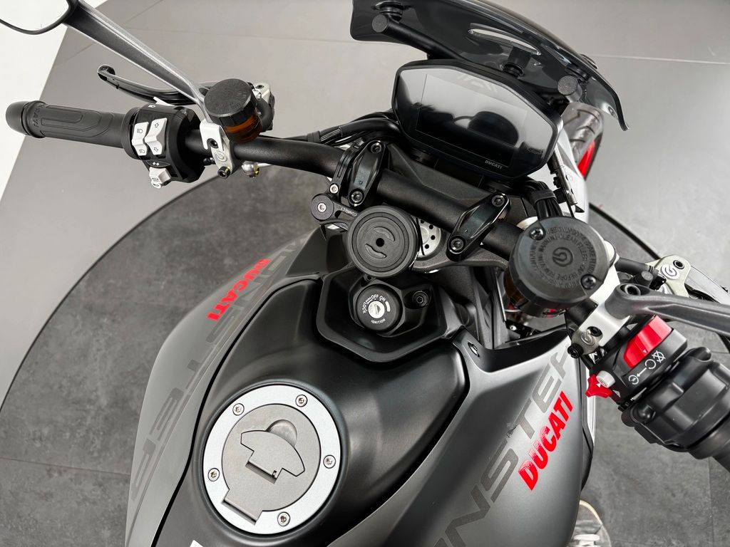 Fahrzeugabbildung Ducati MONSTER PLUS 937 *1.HAND/TOP GEPFLEGT*