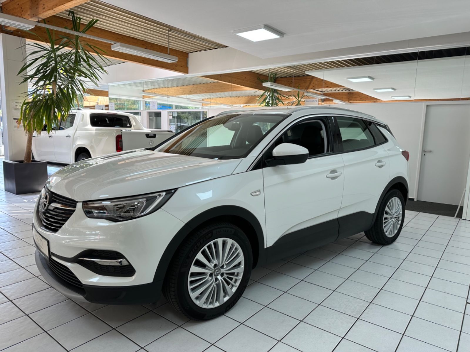 Fahrzeugabbildung Opel Grandland X *INNOVATION*Klima*Navi*AHK*