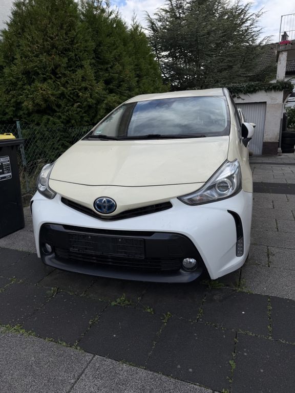 Image of Toyota Prius+