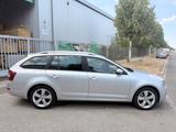 Skoda Octavia Combi Ambition ALU* AC* SERVICE HEFT* - Skoda Octavia Gebrauchtwagen in Nürnberg