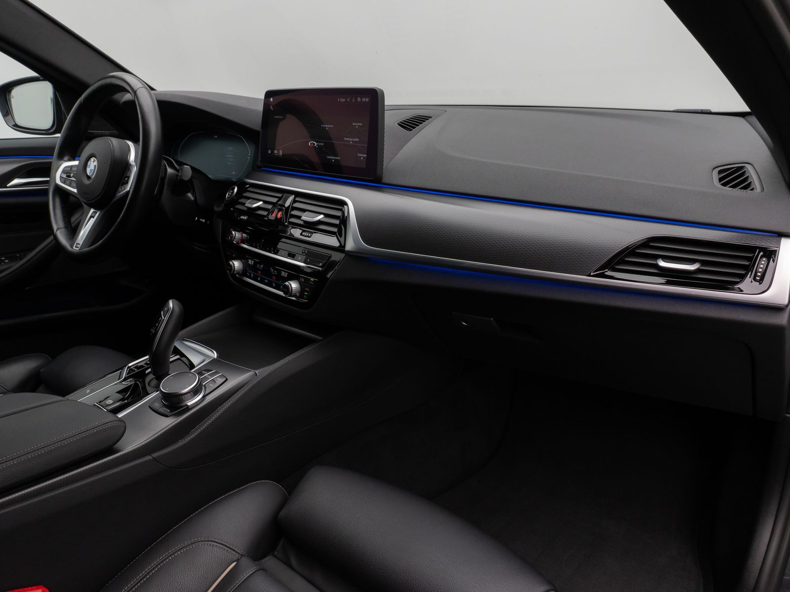 Fahrzeugabbildung BMW 540d xD M Sport Pro Kamera HUD DAB H/K AHK Alarm