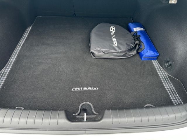 Fahrzeugabbildung Hyundai IONIQ 6 First Edition Elektro 4WD HUD Navi Digit