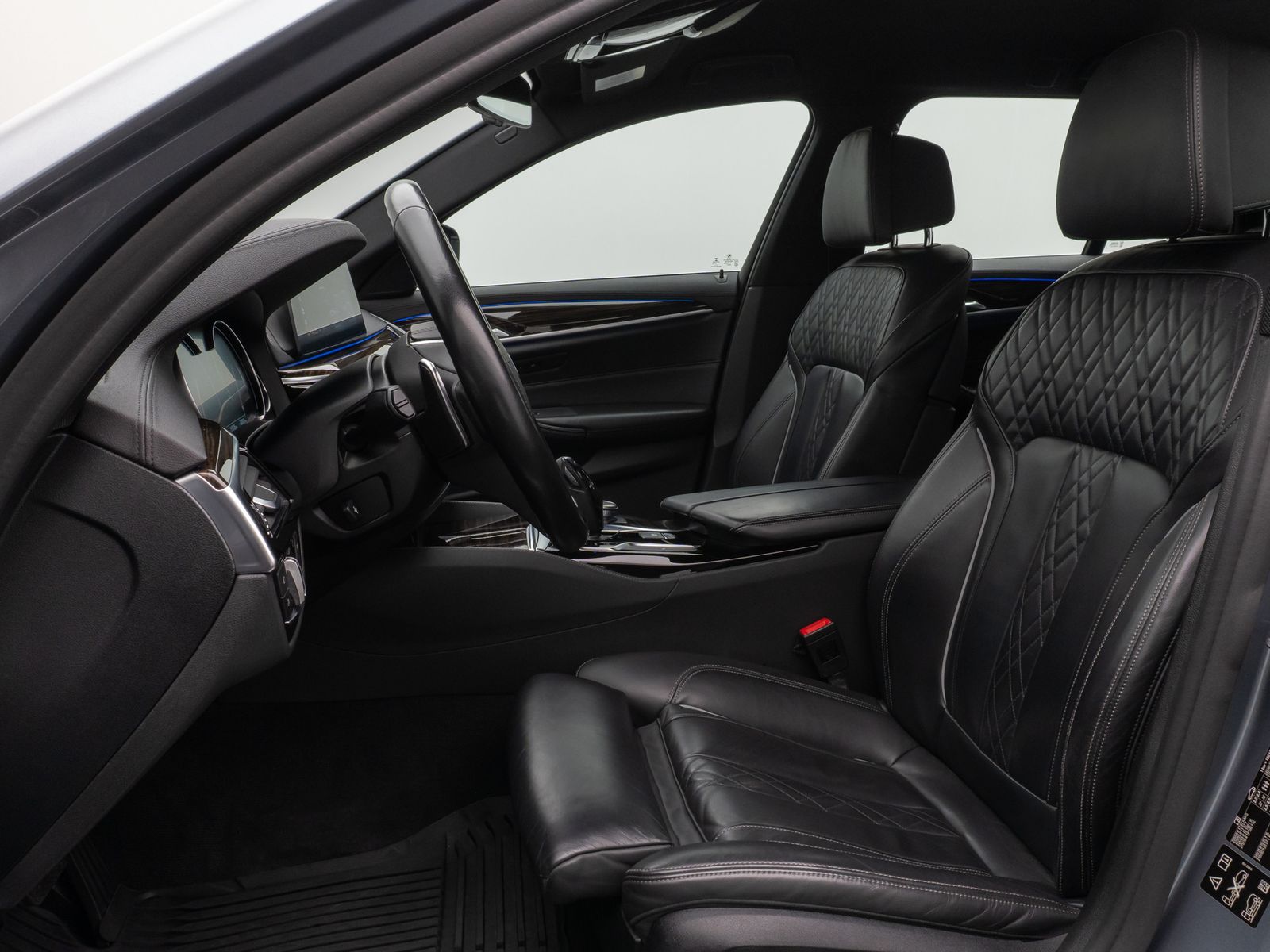 Fahrzeugabbildung BMW 540i xD Luxury Line Kamera HUD HiFi Komfort AHK