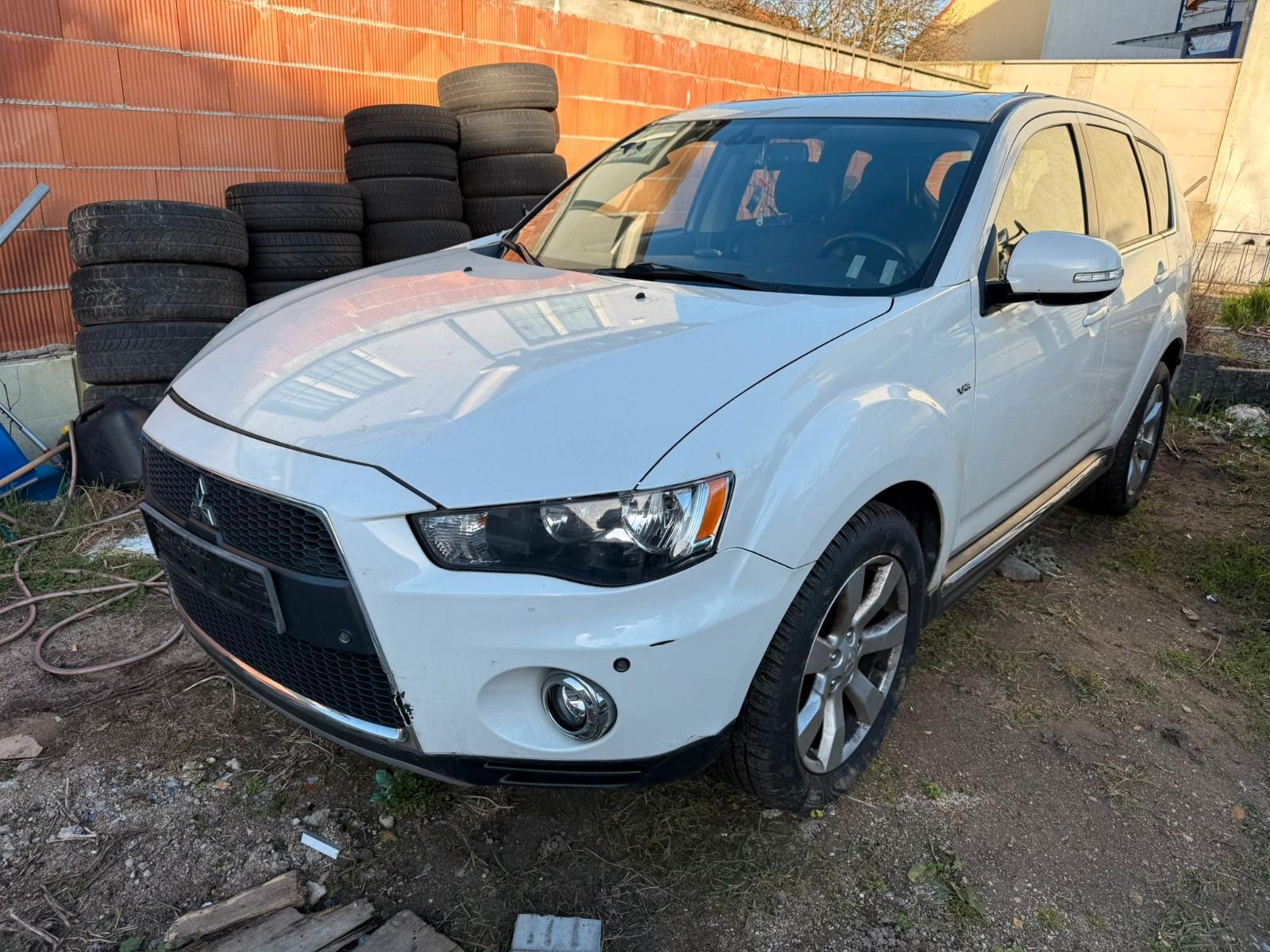 Mitsubishi Outlander GT V6 7 Sitze