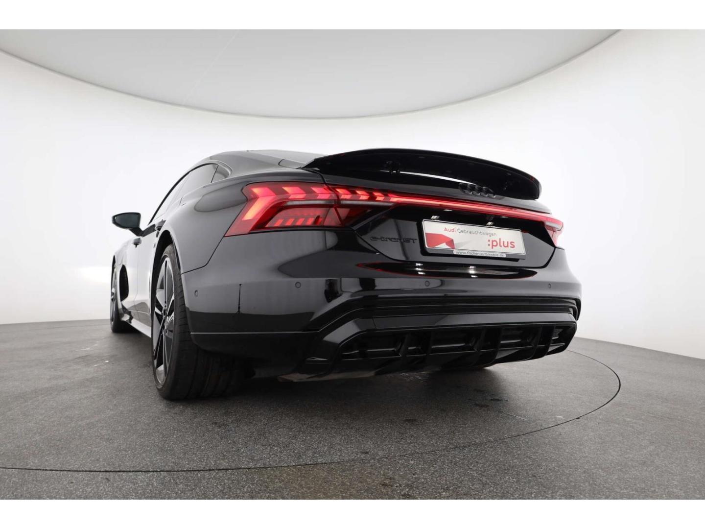 Audi e-tron GT 