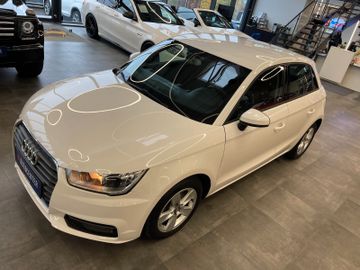 MYAUTOCENTER – Gebraucht- und Jahreswagen mit Werkstattservice in Pfaffenhofen Audi A1 Sportback basis *2. Hand*Klima*Navi*PDC*SHZ*