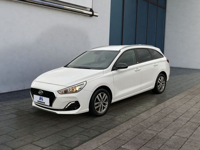 Hyundai i30 Kombi 1.6 CRDI YES! Navi Sitzheizung PDC