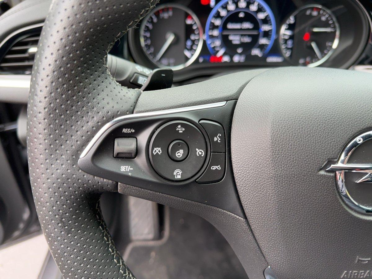 Opel INSIGNIA Allrad ST GSI *360°KAMERA+LEDER+HUD*