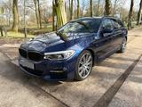 BMW 530d Touring A - sportlich-komfortabel - BMW 530: Blau, Schiebedach, Kombi