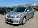 Toyota Verso Travel Klimaautomatik Navi 2. Hand AHK - Toyota Verso mit Diesel-Antrieb