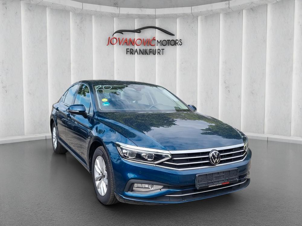 Volkswagen Passat 2.0 TDI DSG,VirtCock,IQ.Light,RFK,ACC*20