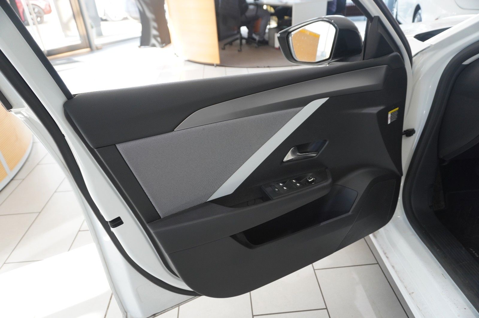 Fahrzeugabbildung Opel Astra L ST 1.5D EDITION NAVI/LED/KAMERA/SHZ/DAB+