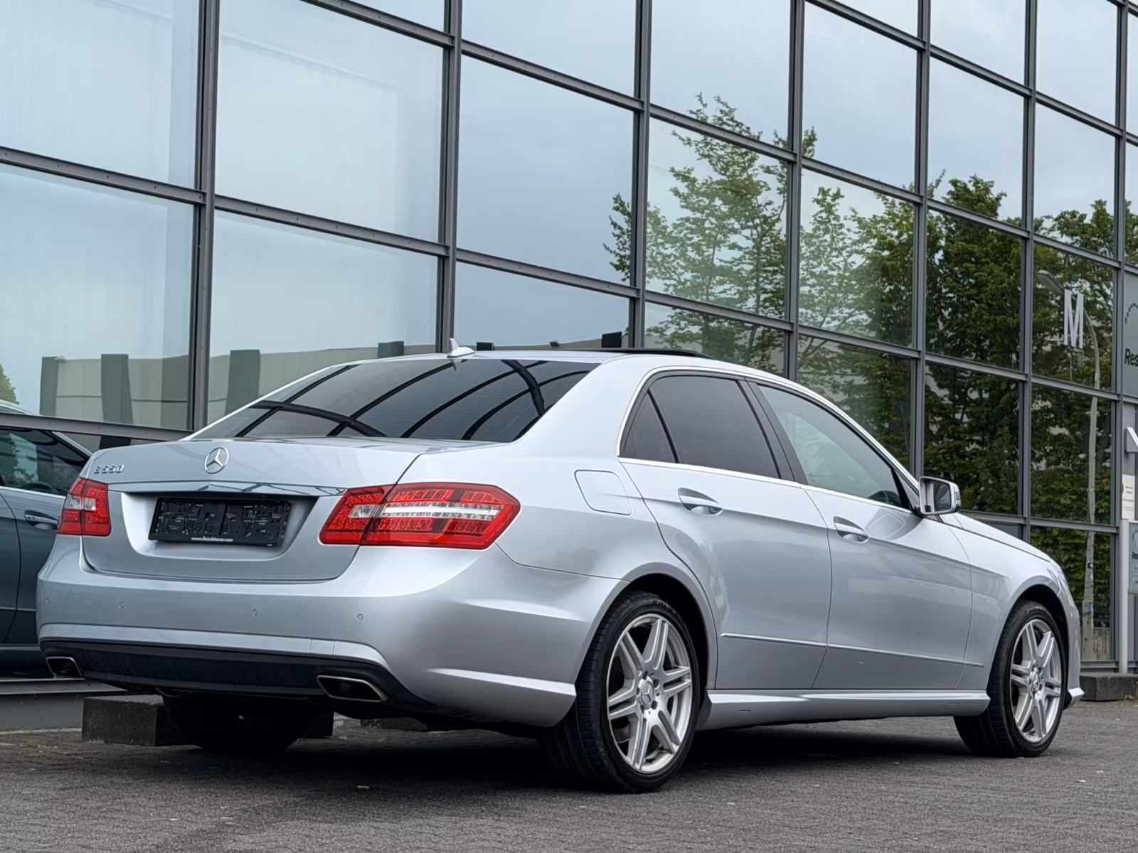 Mercedes-Benz E 500 AMH Leder xenon Navi PDC