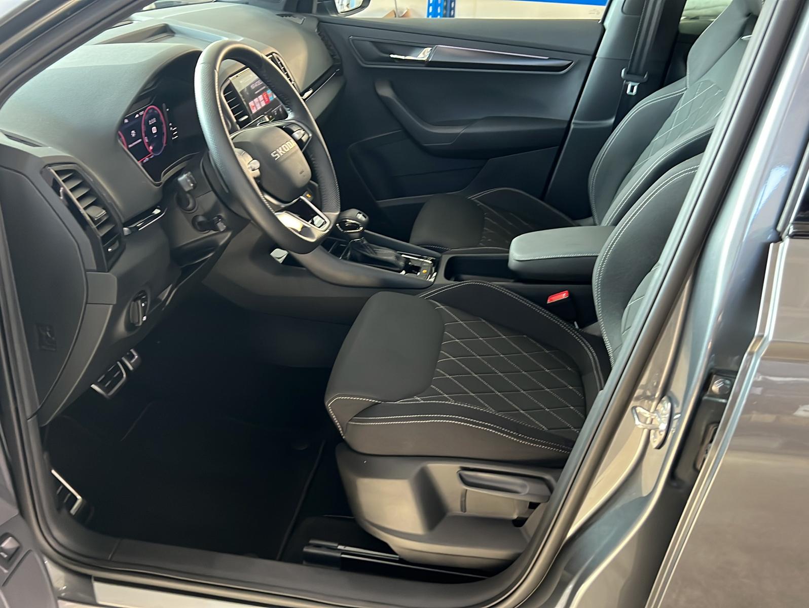 Skoda Karoq 1.5 TSI DSG Sportline*Kamera*ACC*DAB*KeyGo