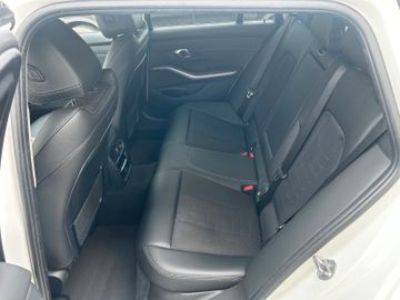 BMW 320 - 12