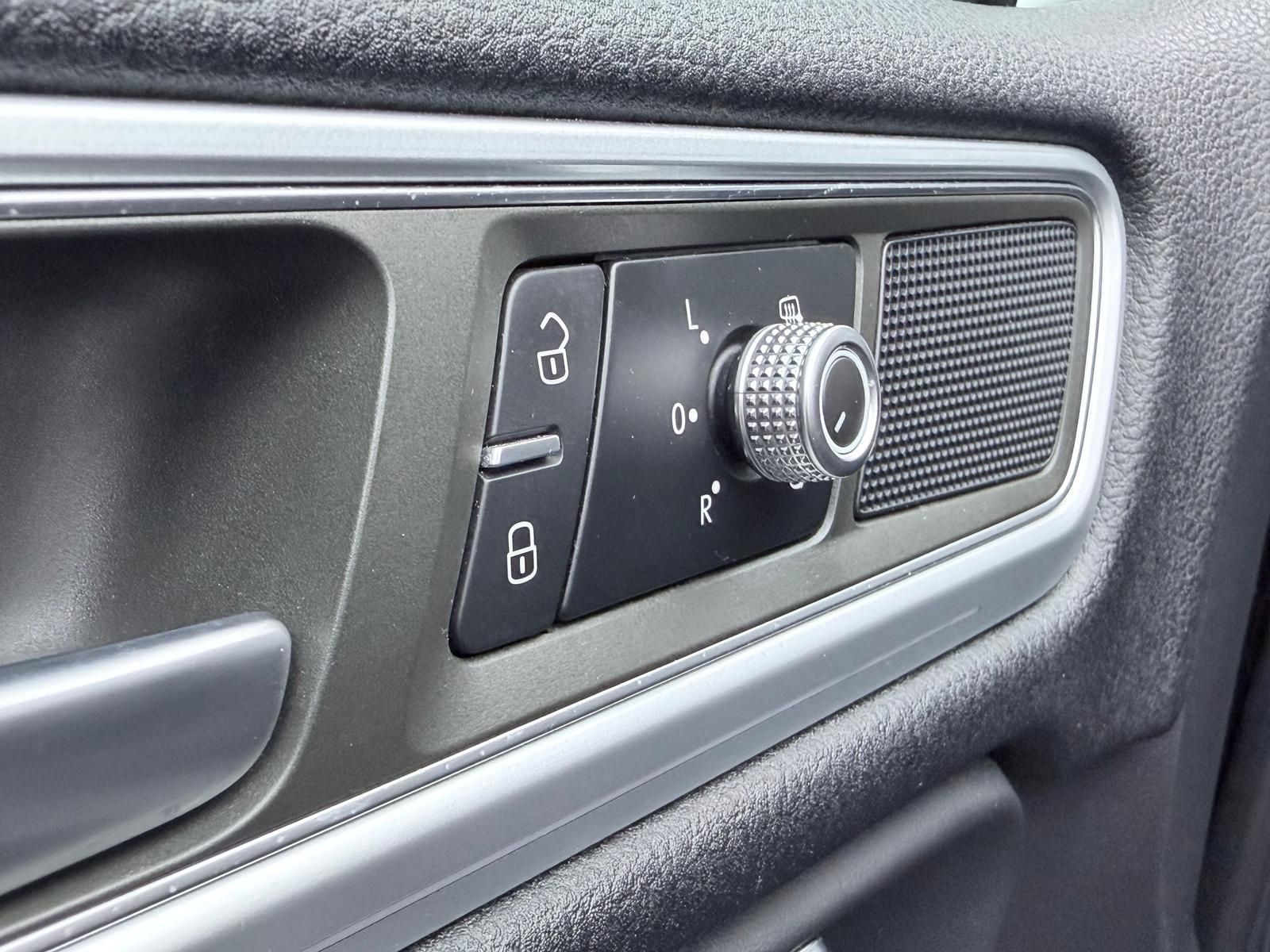 Fahrzeugabbildung Volkswagen Touareg 3.0 TDI 4M/LUFT/STANDHZ/PANO/AHK/360°/AC